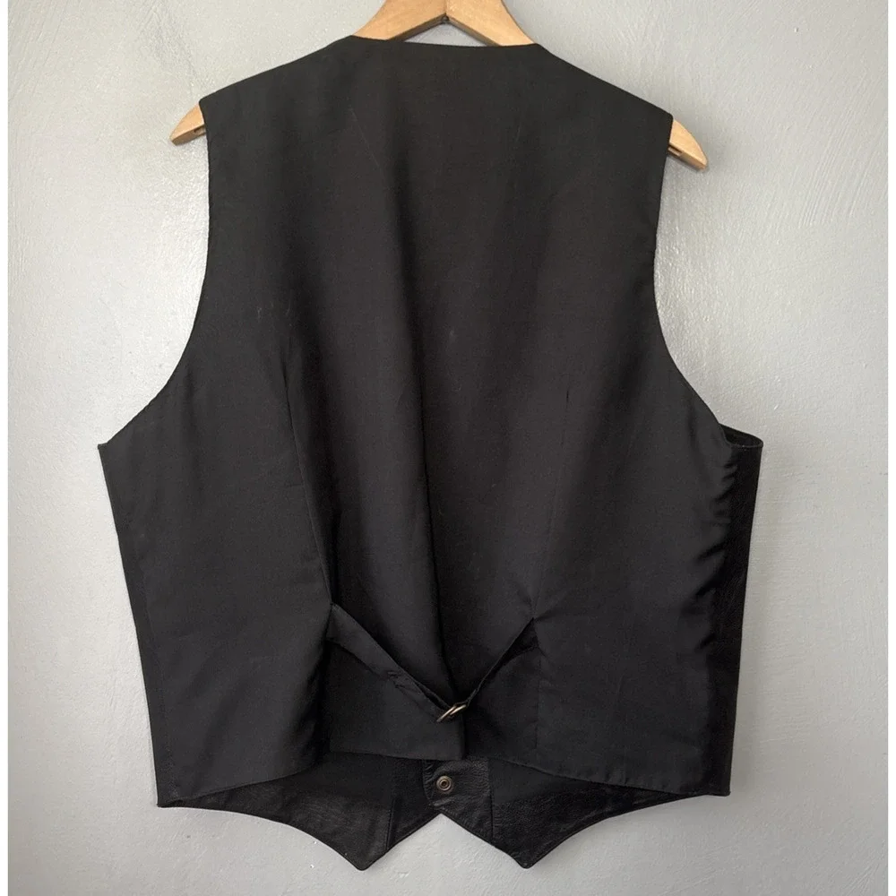 Wilsons Black 100% Leather Vest Men Size Large Snap Waistcoat Biker Western Goth